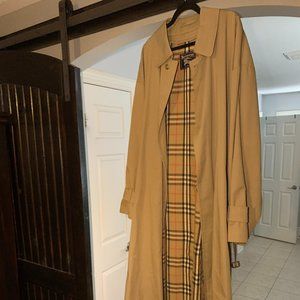 BURBERRY Car Trench Coat *Iconic, Luxury Fashion*